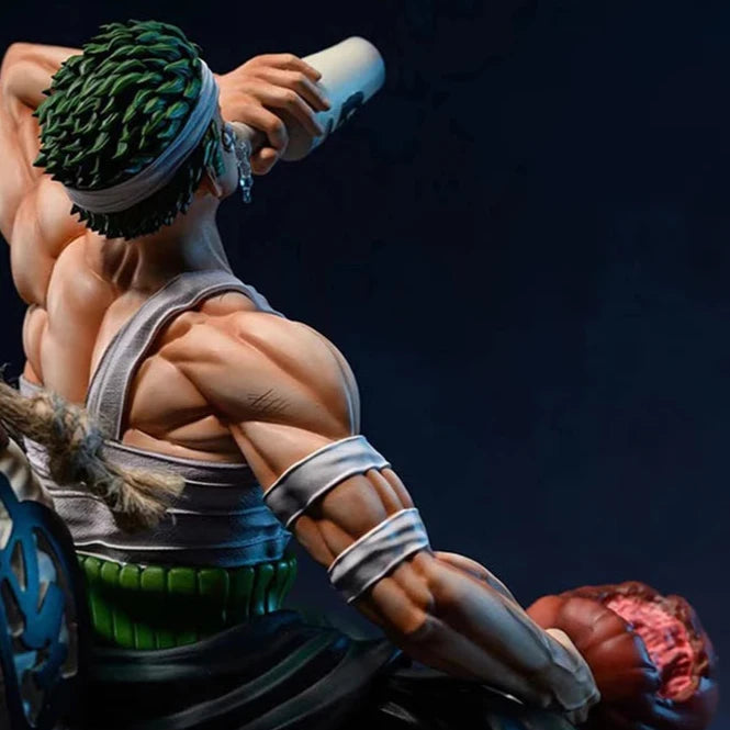 Roronoa Zoro trinkt Sake One Piece Figur